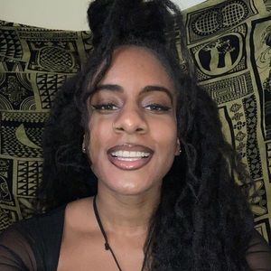 Meet your Posher, Akayla